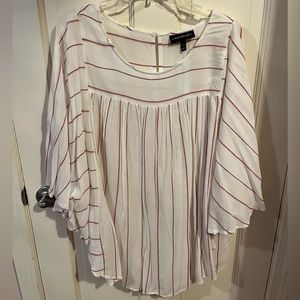 Off white with thin red stripes flowy top, scoop neck.